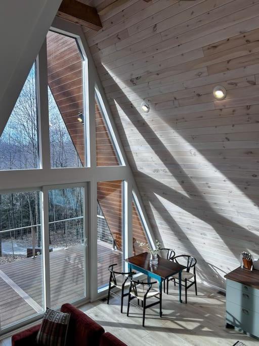 Fox Ridge-Black Alder Lodging Logan Exterior foto